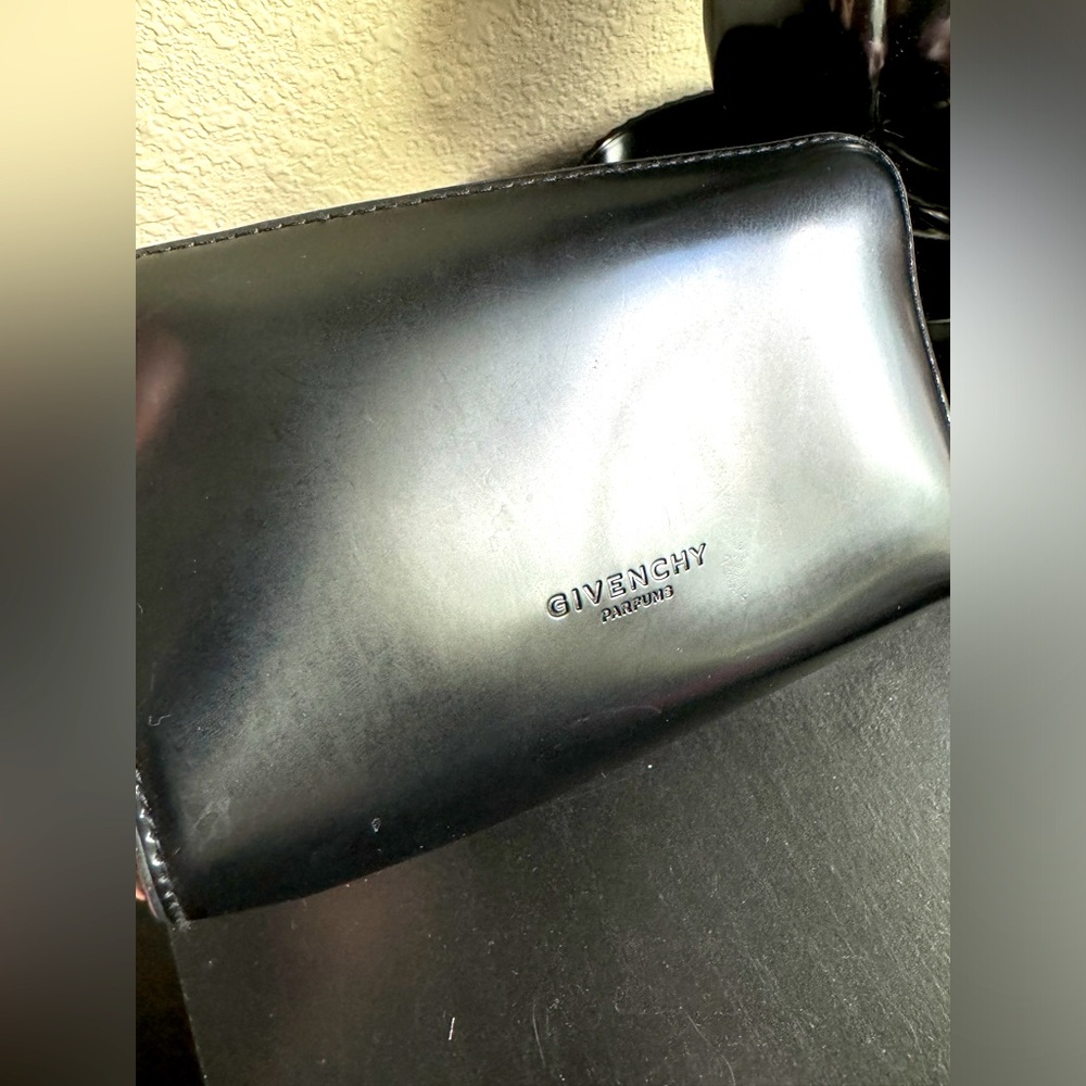 Givenchy Parfumes Black Zip Cosmetic Make Up Bag